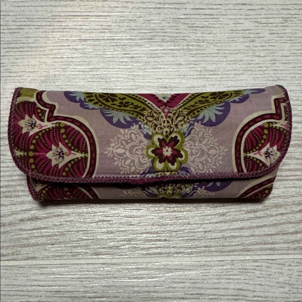 😍FREE With Bundle - Eye Glass Case 👁️